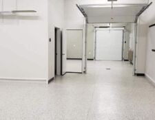Spacious, clean and bright garage/workshop interior